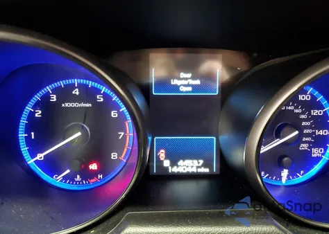 2015 Subaru Legacy 3.6R Limited из США, поврежденный, VIN 4S3BNEN68F3049099